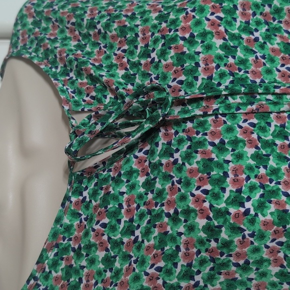 Floral Green Maxi Dress - Picture 9 of 10